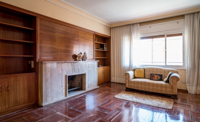 Sale · Apartment / Flat · MADRID · Lista