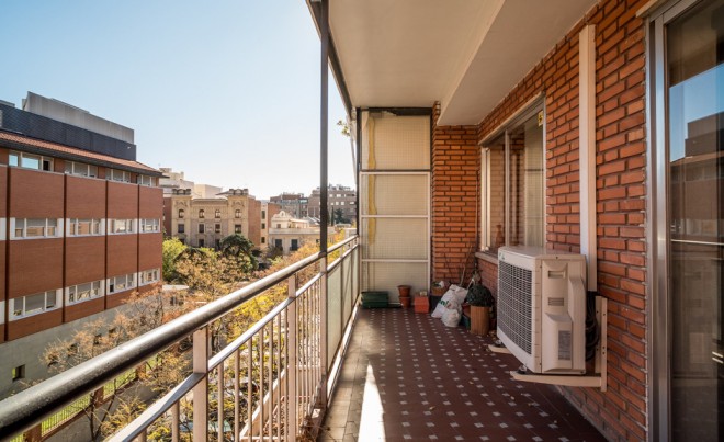 Venta · Apartamento / Piso · MADRID · Lista