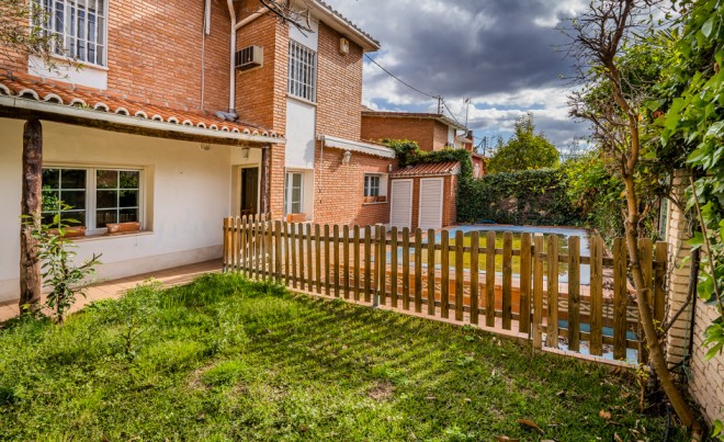 Sale · Bungalow / Townhouse / Detached / Terraced · MADRID · Colina