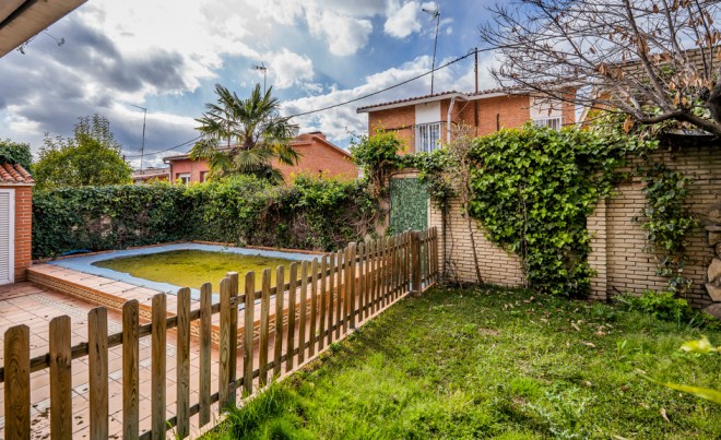 Sale · Bungalow / Townhouse / Detached / Terraced · MADRID · Colina
