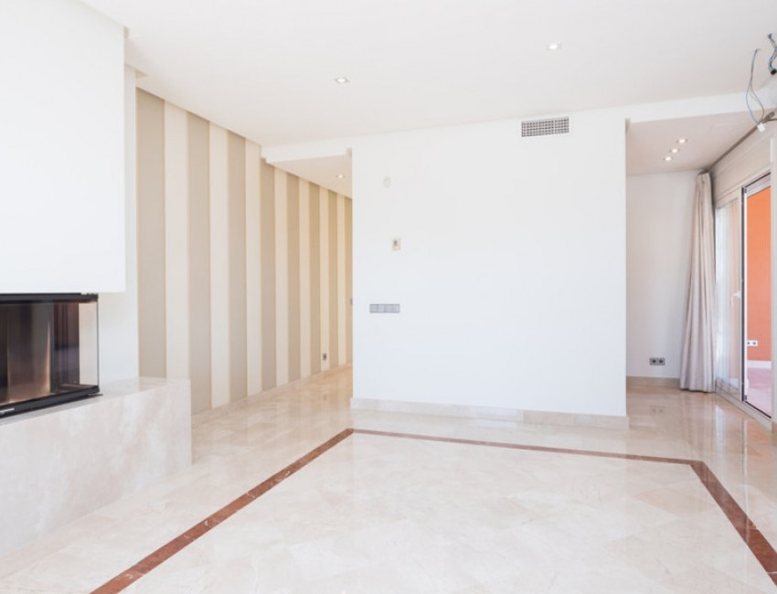 Sale · Apartment / Flat · MARBELLA · Sierra Blanca