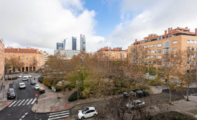 Revente · Appartement · MADRID · Valdeacederas