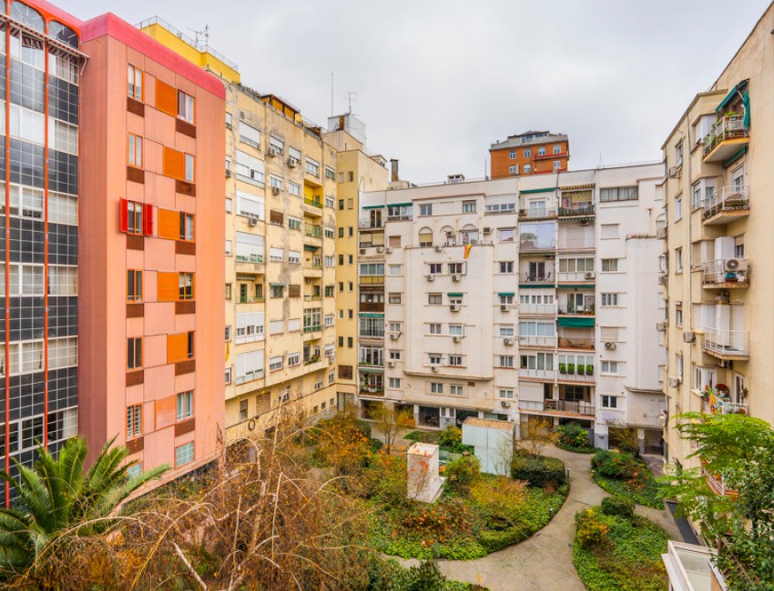 Venta · Apartamento / Piso · MADRID · Lista