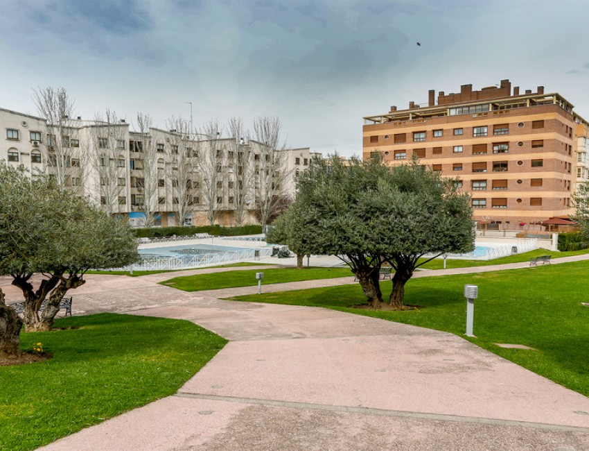 Venta · Apartamento / Piso · MADRID · Rejas