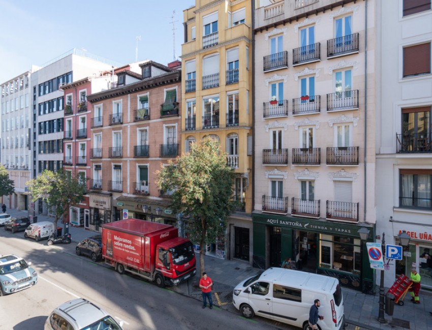 Venta · Apartamento / Piso · MADRID · Universidad