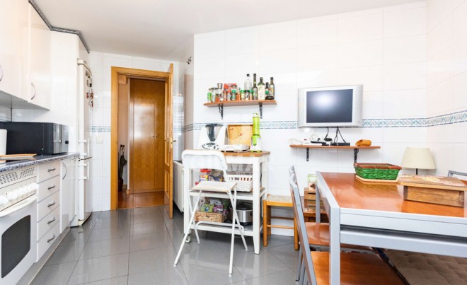 Venta · Apartamento / Piso · MADRID · Abrantes