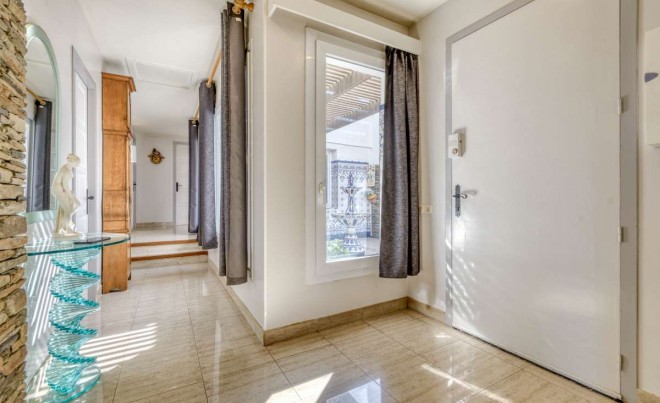 Venta · Villa / Chalet · Cadaqués