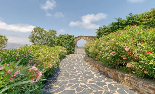 Venta · Villa / Chalet · Cadaqués