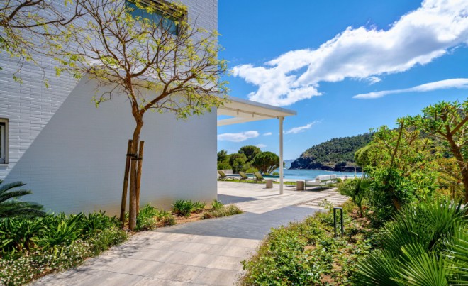 Revente · Villa · Llançà