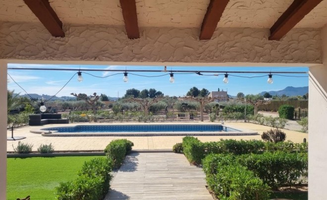 Venta · Villa / Chalet · Aspe