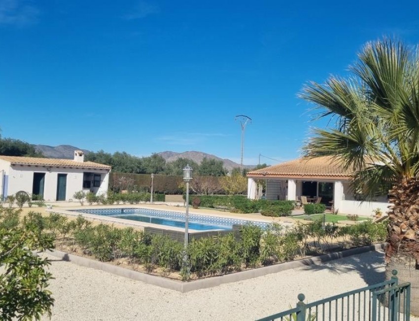 Venta · Villa / Chalet · Aspe