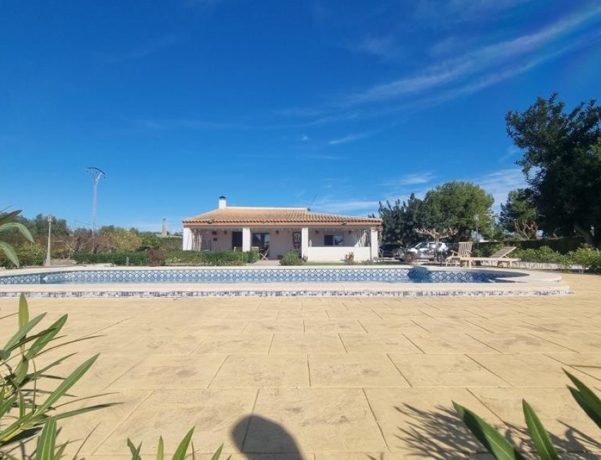 Venta · Villa / Chalet · Aspe