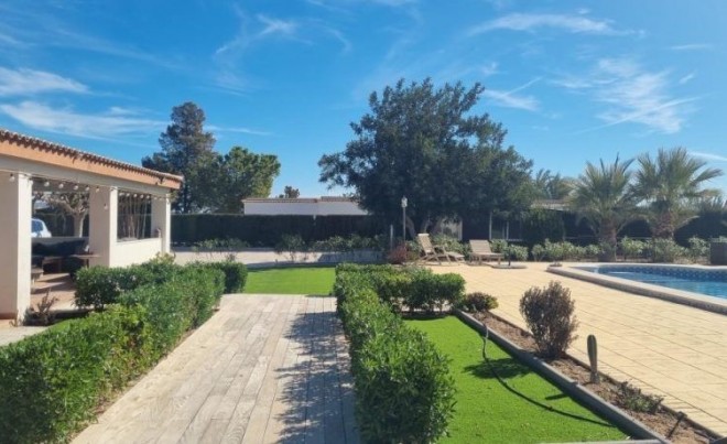 Venta · Villa / Chalet · Aspe