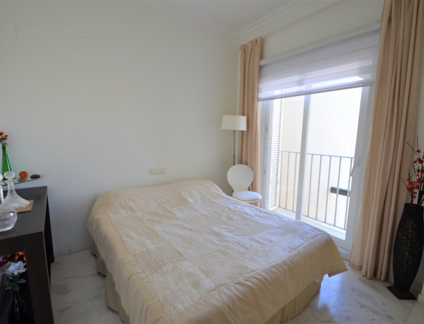 Sale · Apartment / Flat · La Duquesa · Costa del Sol