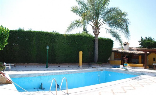 Venta · Villa / Chalet · Estepona · Costa del Sol