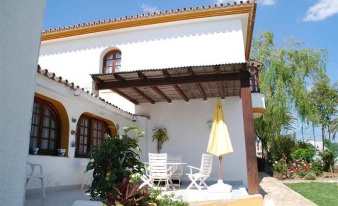 Venta · Villa / Chalet · Estepona · Costa del Sol