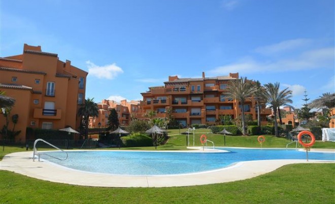 Sale · Apartment / Flat · La Duquesa · Costa del Sol