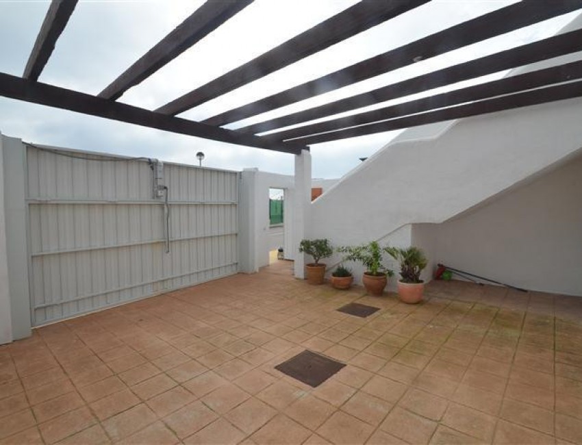 Sale · Bungalow / Townhouse / Detached / Terraced · Selwo · Costa del Sol