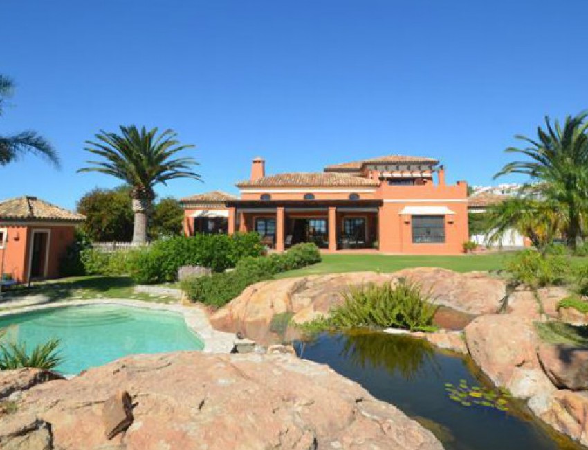 Venta · Villa / Chalet · La Duquesa · Costa del Sol