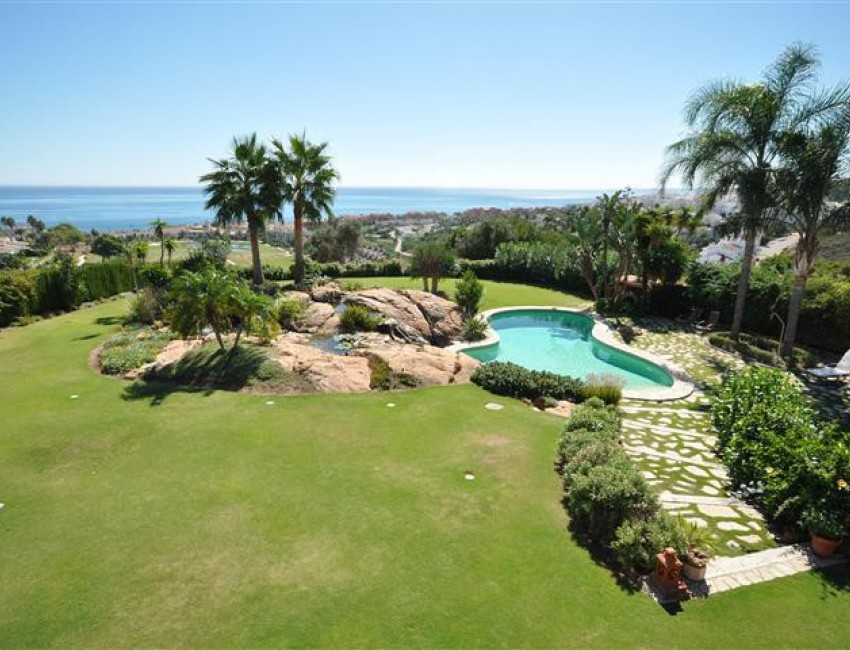 Venta · Villa / Chalet · La Duquesa · Costa del Sol