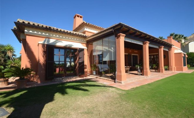 Venta · Villa / Chalet · La Duquesa · Costa del Sol