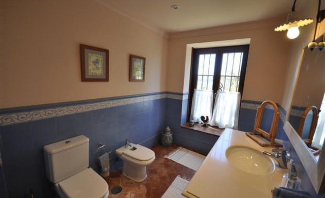 Venta · Villa / Chalet · La Duquesa · Costa del Sol