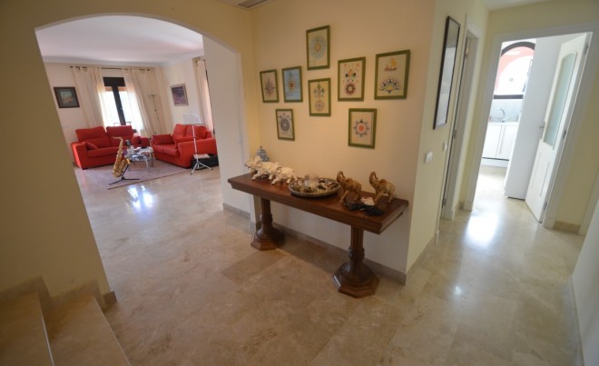 Sale · Apartment / Flat · Estepona · Costa del Sol