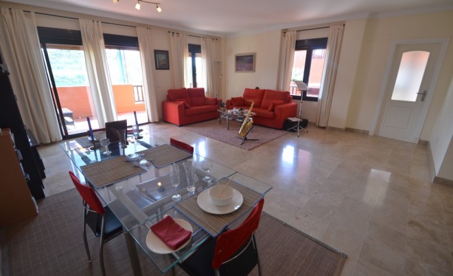 Sale · Apartment / Flat · Estepona · Costa del Sol