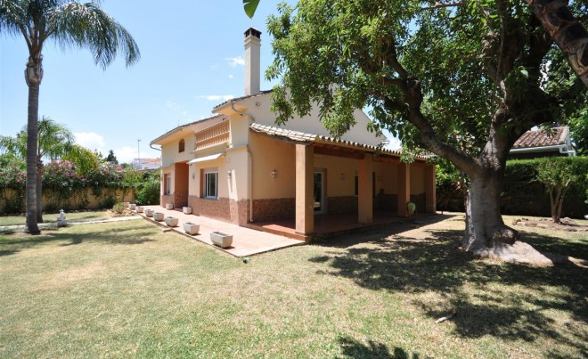 Sale · Villa · SAN PEDRO ALCÁNTARA · Costa del Sol