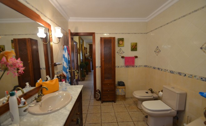 Sale · Villa · San Martín de Tesorillo · Costa del Sol