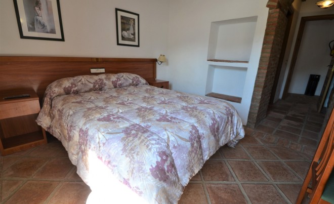 Venta · Local Comercial · Casares · Costa del Sol