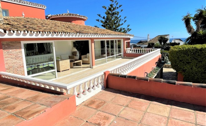 Venta · Villa / Chalet · Estepona · Costa del Sol