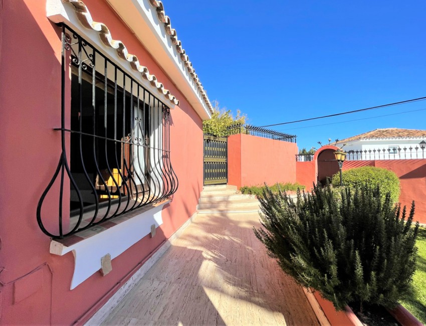 Venta · Villa / Chalet · Estepona · Costa del Sol