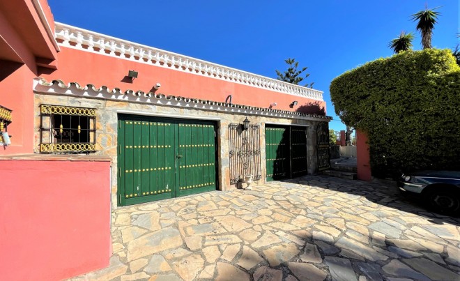 Venta · Villa / Chalet · Estepona · Costa del Sol