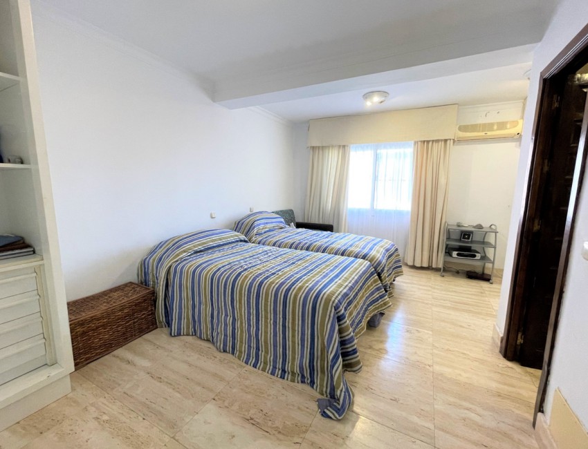 Venta · Villa / Chalet · Estepona · Costa del Sol