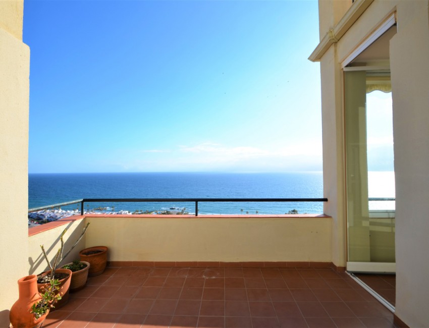 Sale · Apartment / Flat · La Duquesa · Costa del Sol