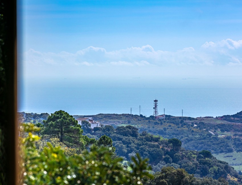 Revente · Villa · Casares · Costa del Sol