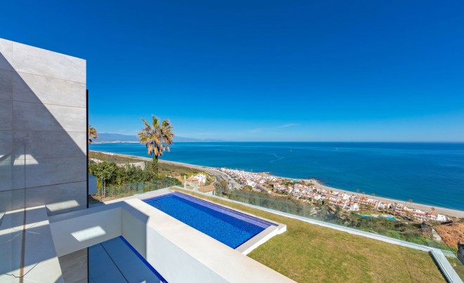 Venta · Villa / Chalet · La Duquesa · Costa del Sol