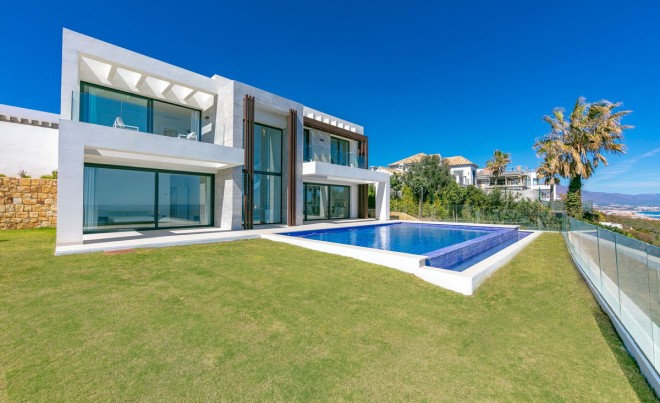 Venta · Villa / Chalet · Estepona · Costa del Sol