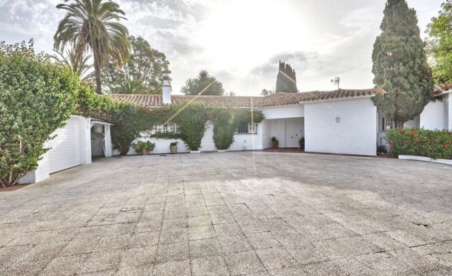 Venta · Villa / Chalet · SAN PEDRO ALCÁNTARA · Costa del Sol