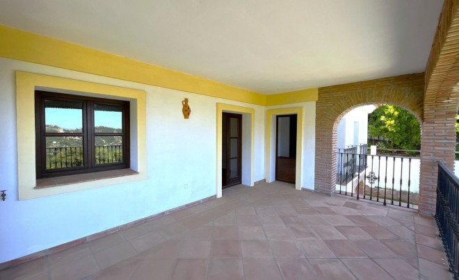 Venta · Villa / Chalet · Casares · Costa del Sol