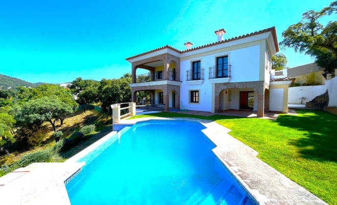 Venta · Villa / Chalet · Casares · Costa del Sol