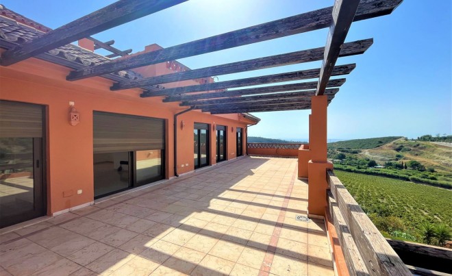 Venta · Apartamento / Piso · Casares · Costa del Sol