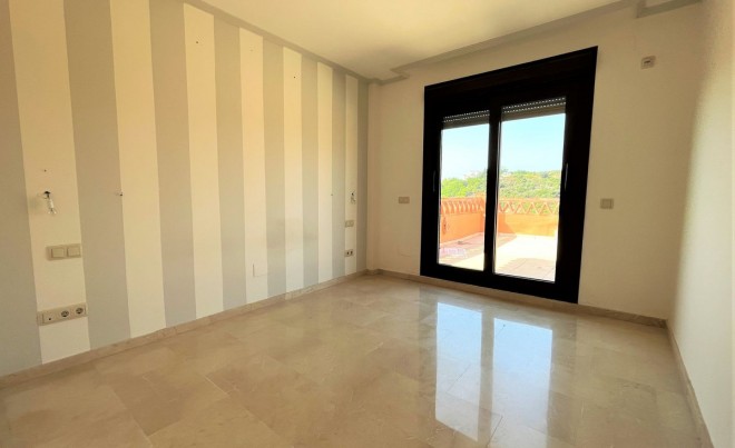 Venta · Apartamento / Piso · Casares · Costa del Sol