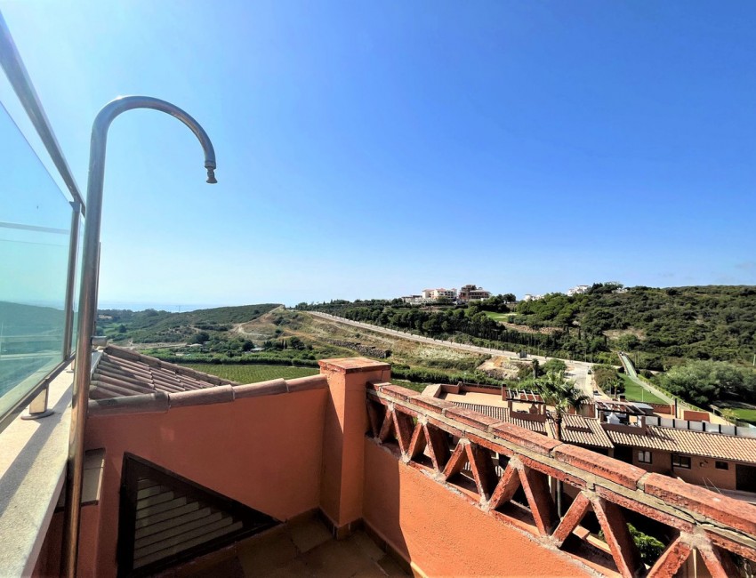 Sale · Apartment / Flat · Casares · Costa del Sol