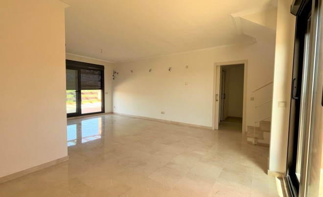 Sale · Apartment / Flat · Casares · Costa del Sol