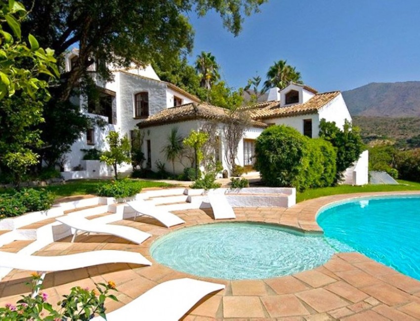 Venta · Villa / Chalet · Casares · Costa del Sol