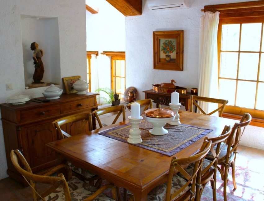 Venta · Villa / Chalet · Casares · Costa del Sol