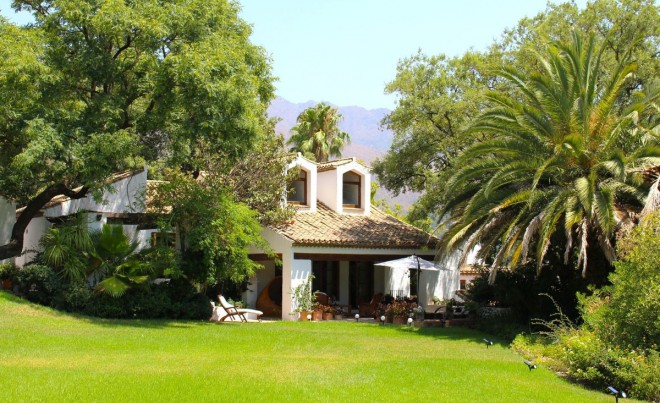 Venta · Villa / Chalet · Casares · Costa del Sol