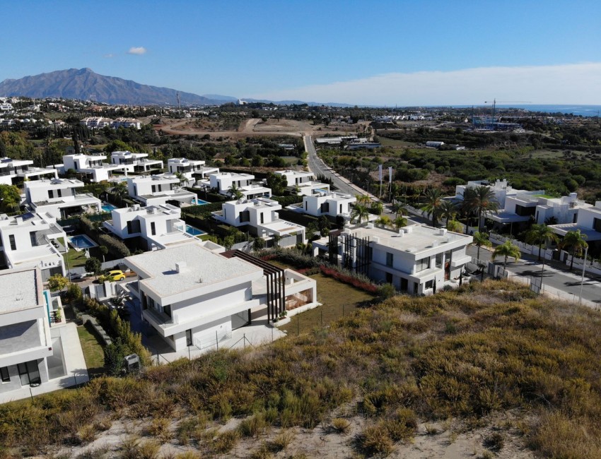 Sale · Plot / Land · Estepona · Costa del Sol